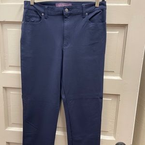 NWOT Gloria Vanderbilt Stretch Jeans